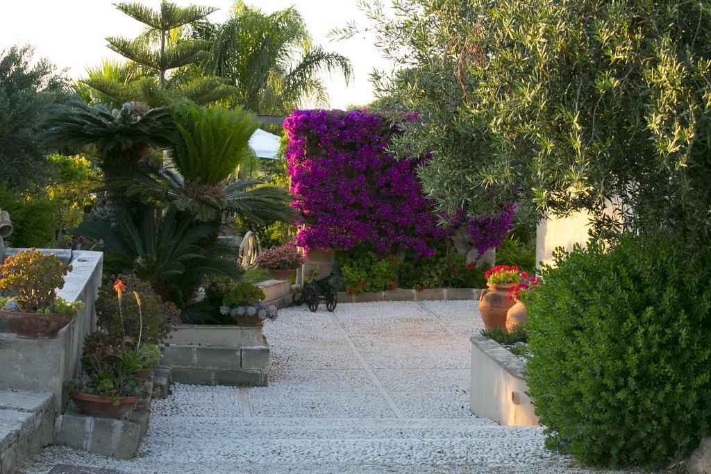 Baglio Sant'Andrea Bed & Breakfast Valderice Exterior photo