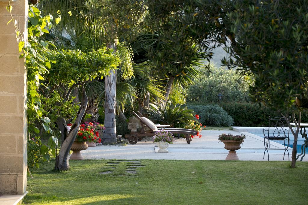 Baglio Sant'Andrea Bed & Breakfast Valderice Exterior photo